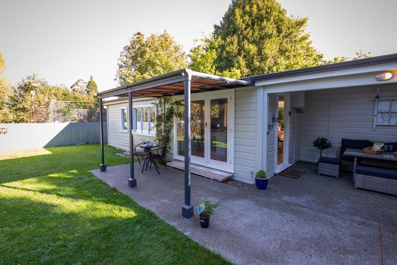 Hop, Skip And Jump To The Lake - Te Anau House Exterior foto
